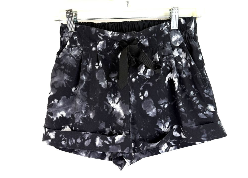 Lululemon Spring Break Away Drawstring Dust Dye Shorts Size 4